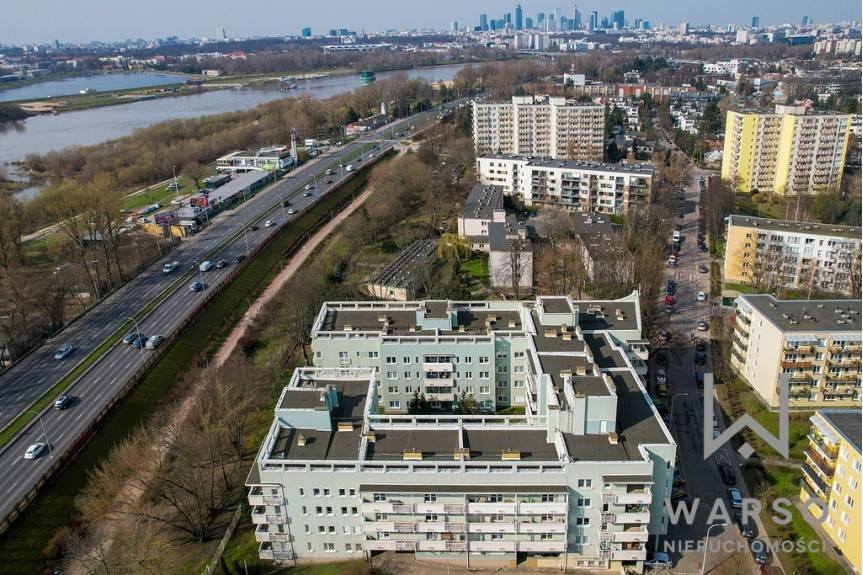 Warszawa, Praga-Południe, Arabska, 2 pokoje, garaż, balkon. Od zaraz.